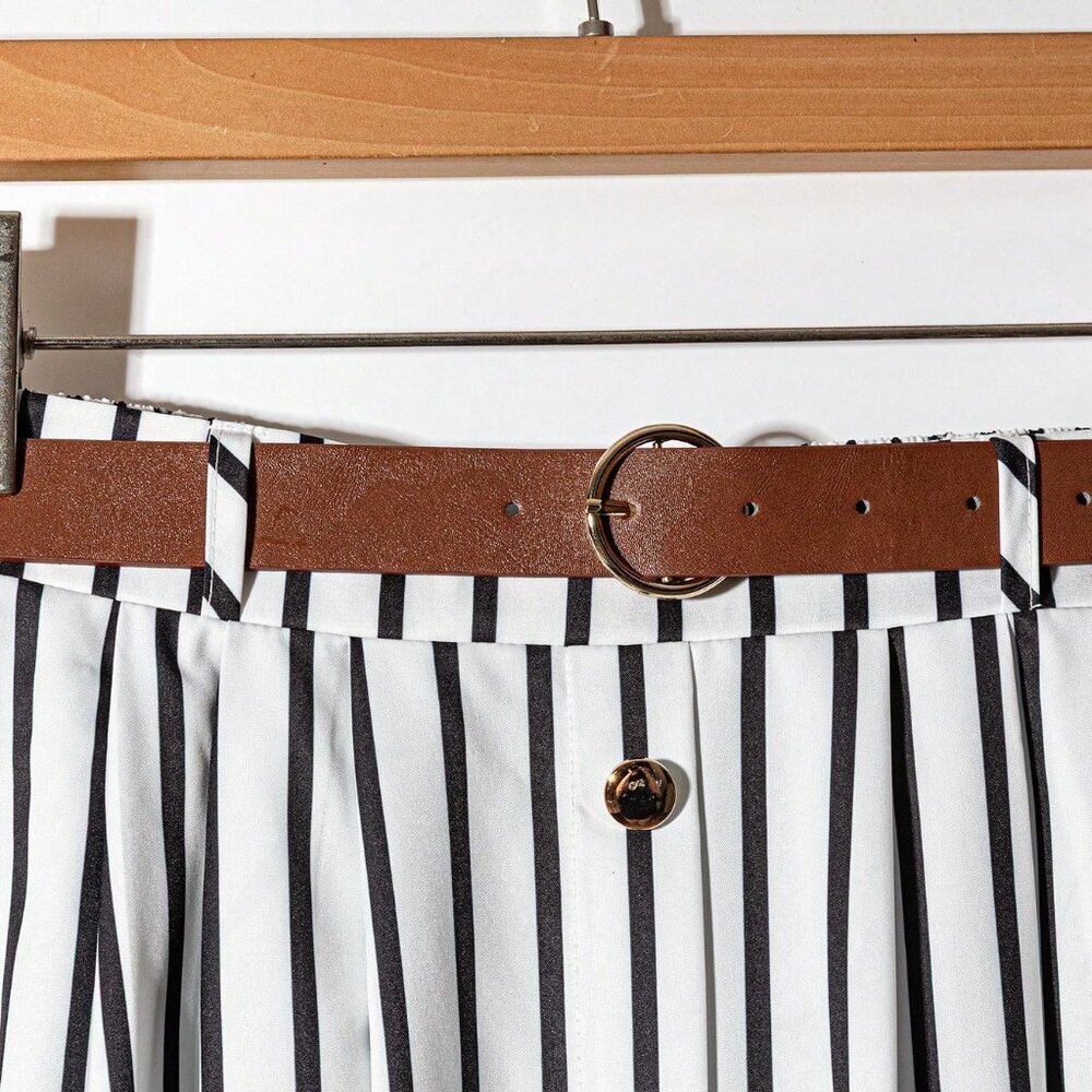 Black And White Casual Women's Pleated Maxi Skirt With Faux Leather Belt - Picture 5 of 6